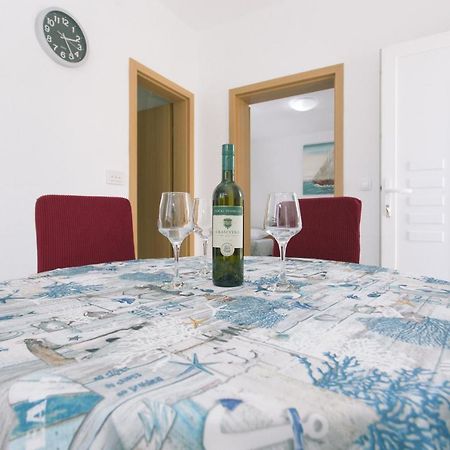Apartman Paula 2 Apartment Vinisce ภายนอก รูปภาพ