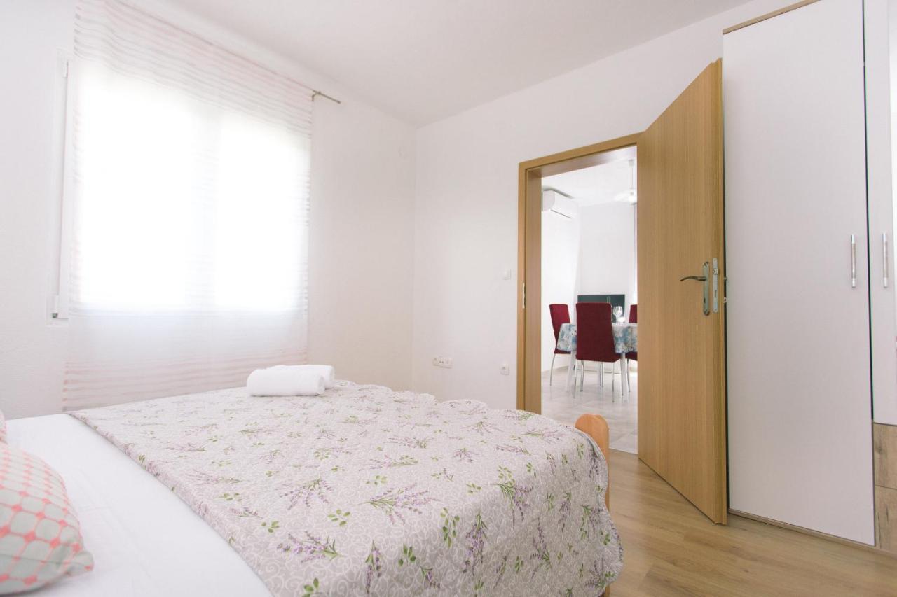 Apartman Paula 2 Apartment Vinisce ภายนอก รูปภาพ