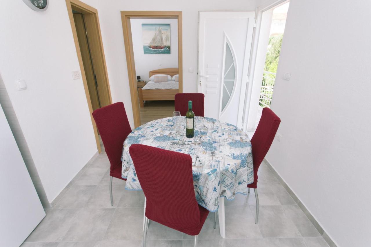 Apartman Paula 2 Apartment Vinisce ภายนอก รูปภาพ