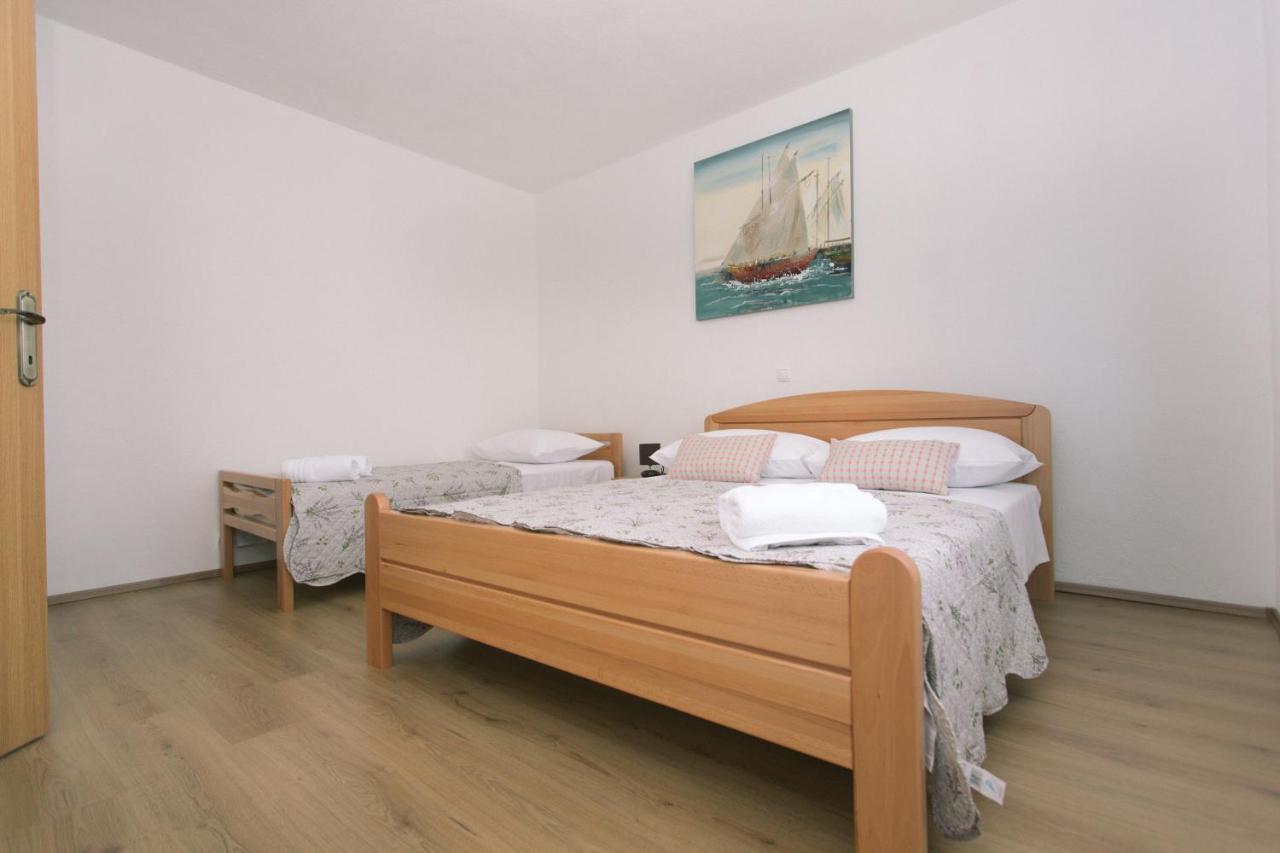 Apartman Paula 2 Apartment Vinisce ภายนอก รูปภาพ