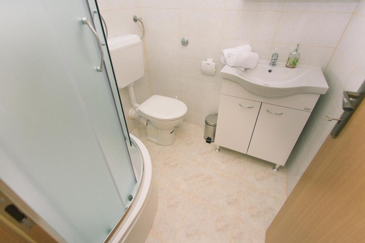 Apartman Paula 2 Apartment Vinisce ภายนอก รูปภาพ